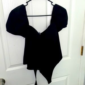 Black Off the shoulder bodysuit,L